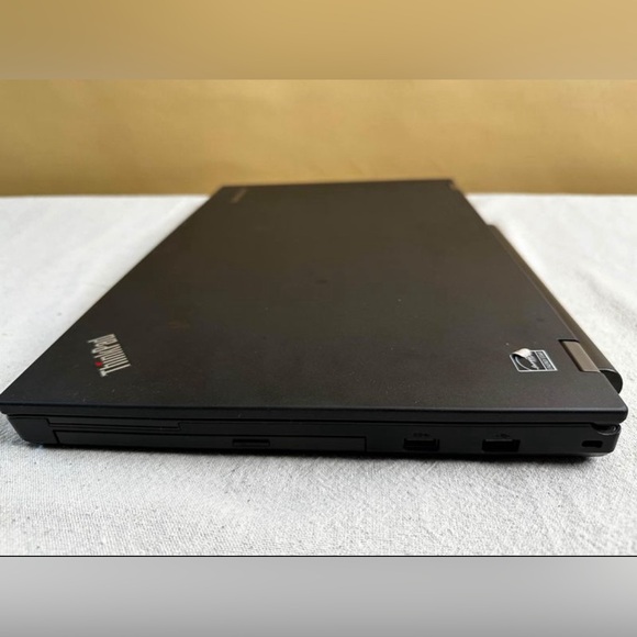 Lenovo Thinkpad High Power Laptop - Gaming, Autocad, Etc. - Picture 5 of 5